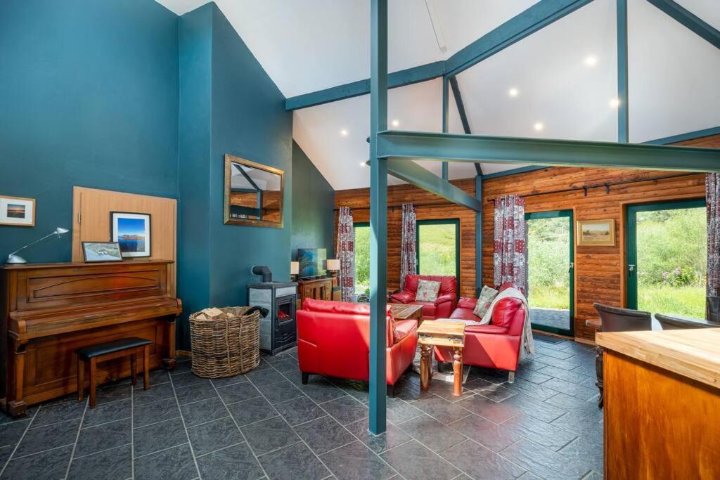 Heather Lodge With Sea And Mountain Views Leenaun Extérieur photo