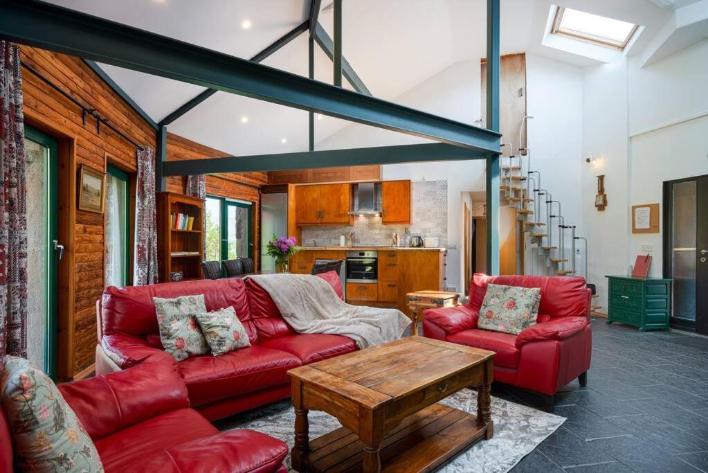 Heather Lodge With Sea And Mountain Views Leenaun Extérieur photo