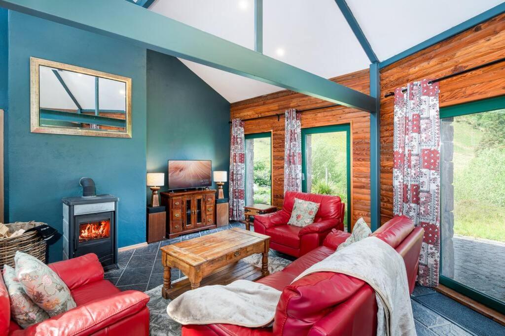 Heather Lodge With Sea And Mountain Views Leenaun Extérieur photo